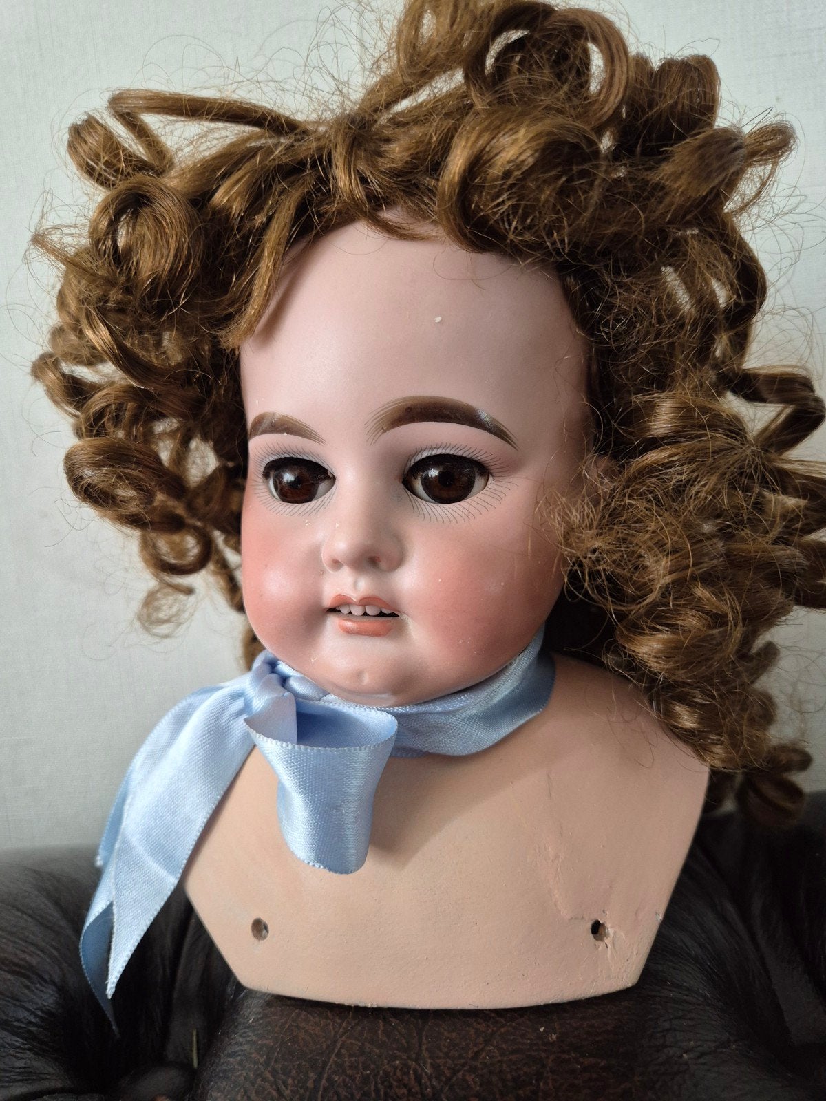 Oud?antiek? Poppenhoofd gemerkt, Ophalen of Verzenden, Gebruikt, Pop