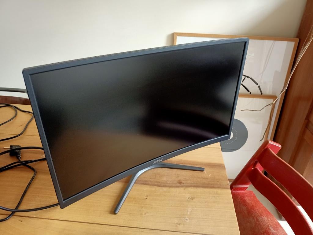 MSI Optix G241VC 24 inch 75Hz Monitor - Zo goed als nieuw, Computers en Software, Monitoren, HDMI, MSI, IPS, Curved