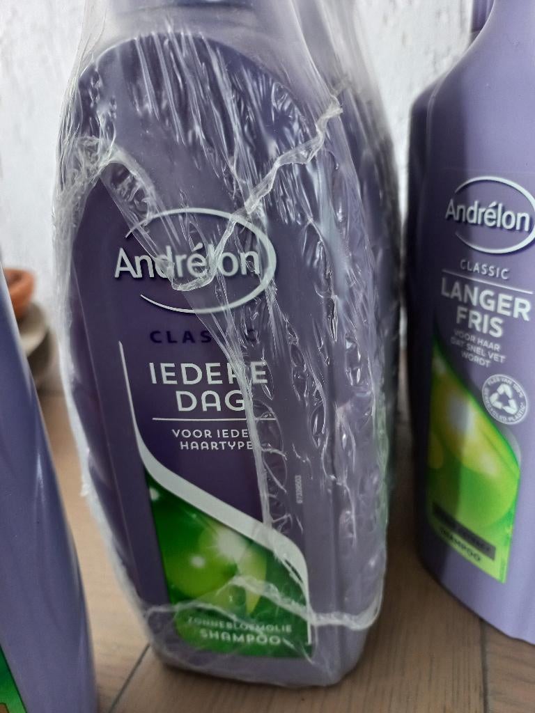 8 keer Andrelon Classic   zonnebloemolie shampoo, Ophalen, Nieuw, Shampoo of Conditioner
