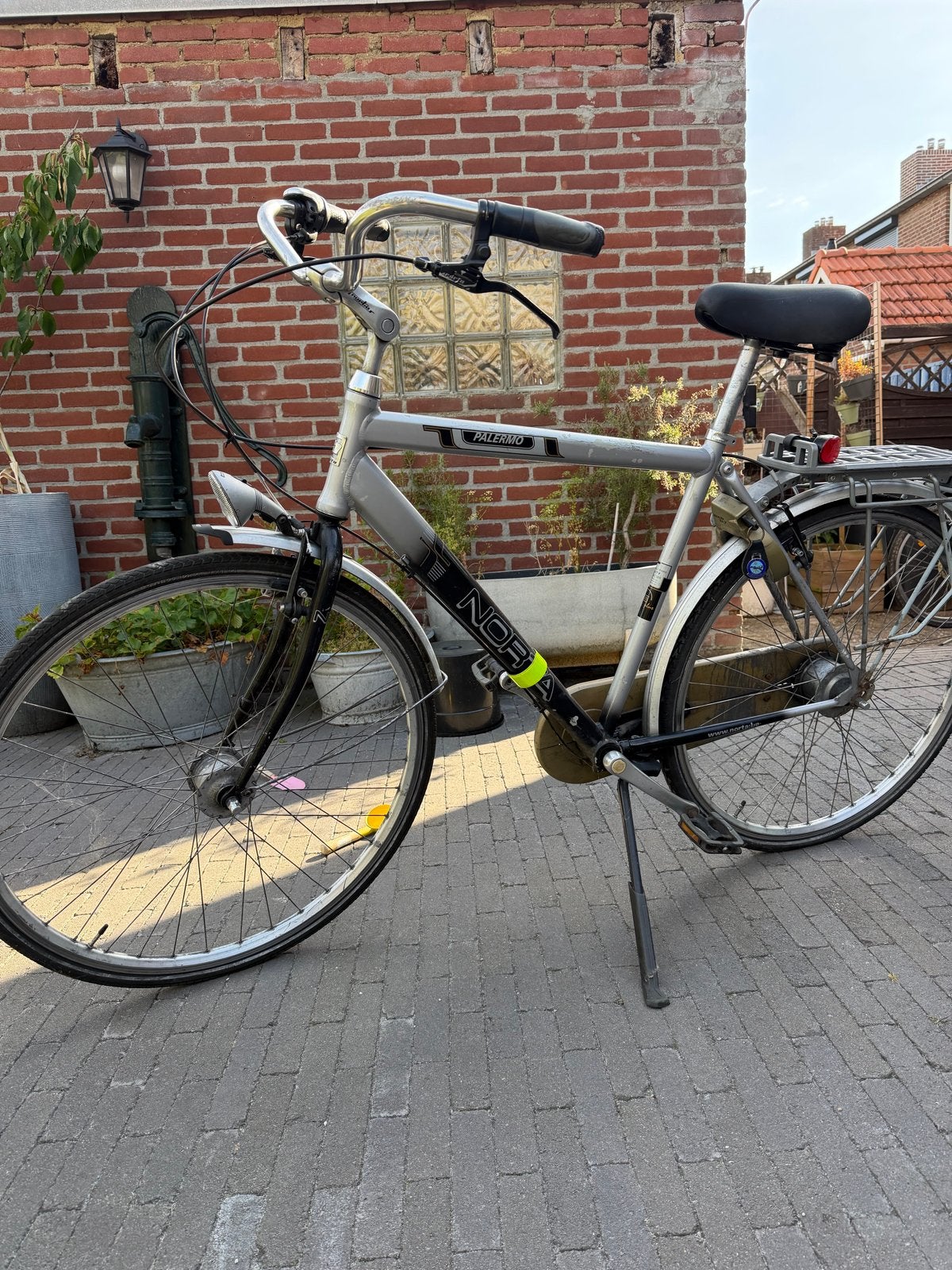 Nette Norta Palermo stadsfiets Ideaal voor dagelijks gebruik, Fietsen en Brommers, Fietsen | Heren | Herenfietsen, Gebruikt, Velgrem
