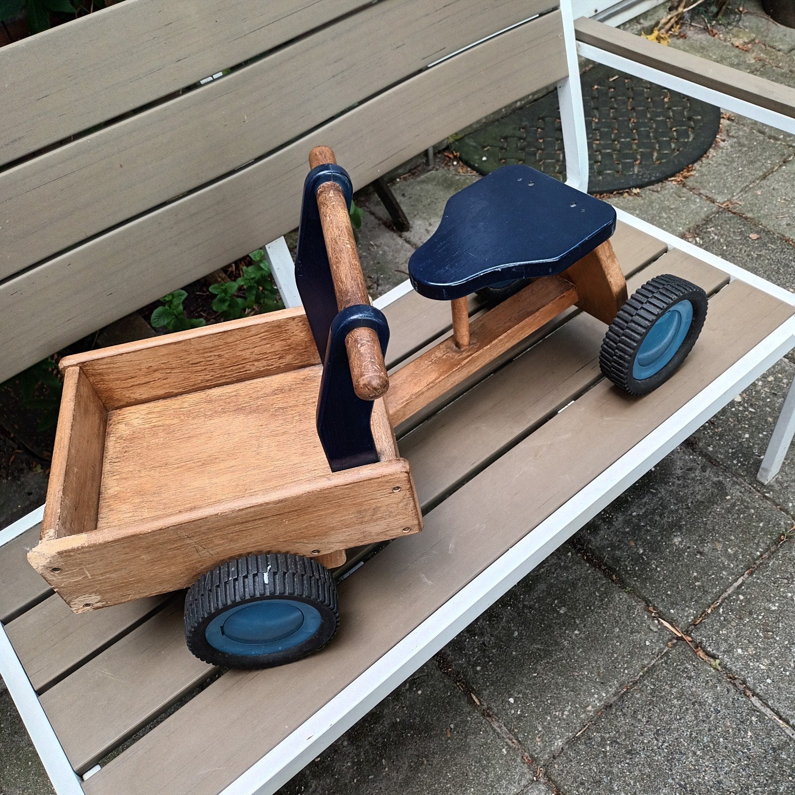 Houten loopvoertuig met kar - blauw en houtkleurig, Ophalen, Gebruikt, Loopfiets