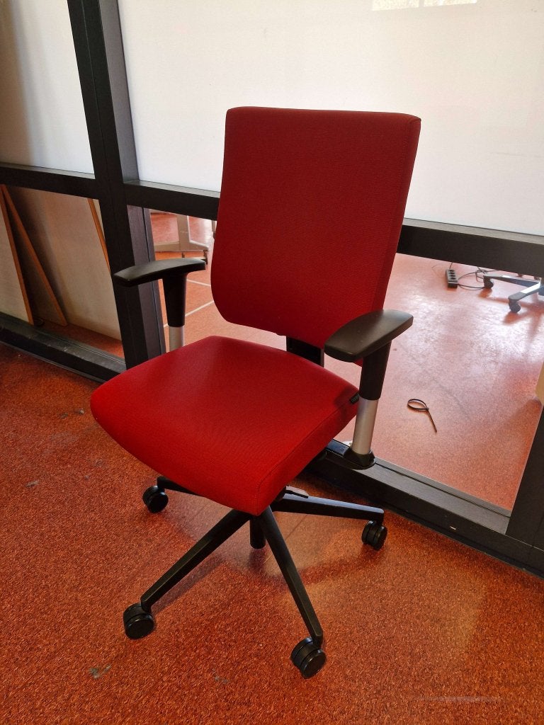 Nette ergonomische kantoor Dauphin bureaustoel, Landzichtweg 60 NL-4105 DP Culemborg, Ophalen of Verzenden, Zo goed als nieuw