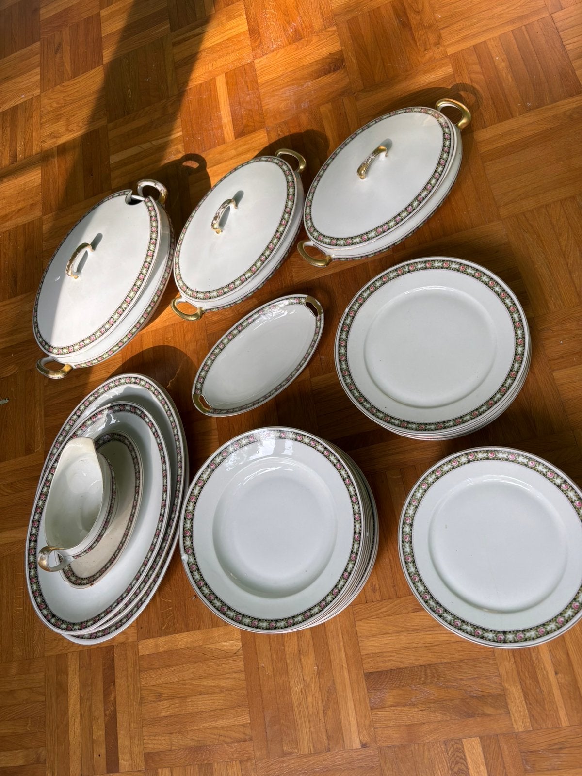 Compleet Duits porseleinen servies, Huis en Inrichting, Keuken | Servies, Ophalen, Porselein, Overige stijlen, Bord(en)