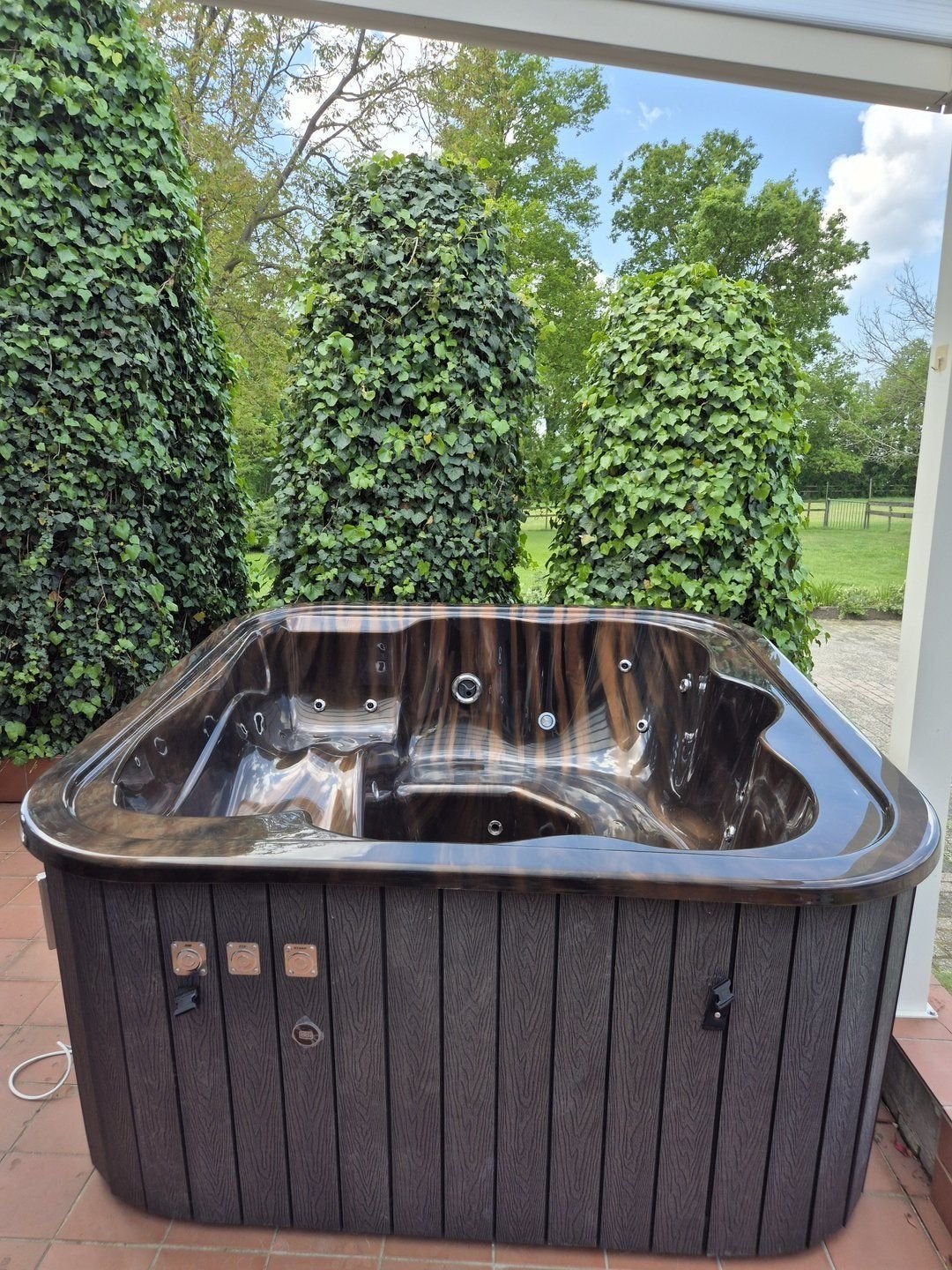 HOTTUB ACRIL 204X204X100CM VIERKANT MET HOUT KACHEL 20 COMBI, -, -, Nieuw, Ophalen of Verzenden