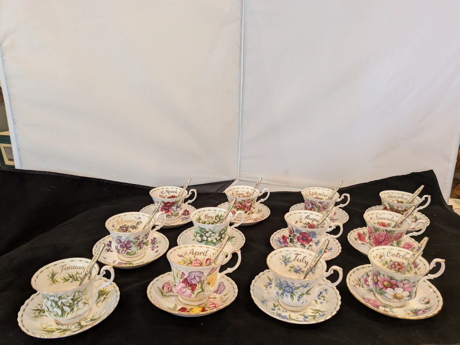 Royal Albert Flower of the Month theeservies 12 maanden, Ophalen of Verzenden