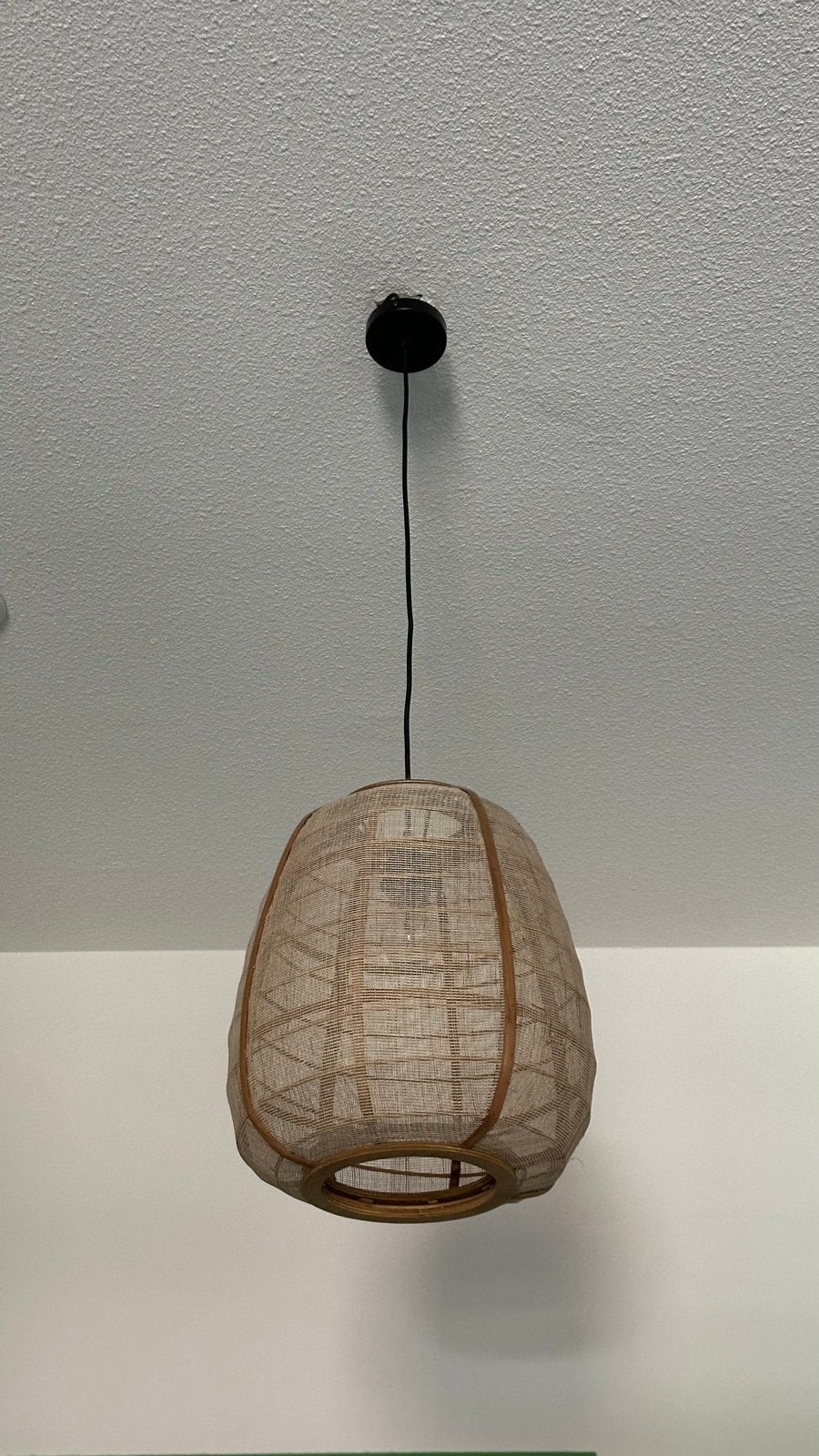 Rotan/riet hanglamp - Natuurlijke sfeerverlichting, Huis en Inrichting, Lampen | Hanglampen, Ophalen, Gebruikt, Natuurlijk materiaal