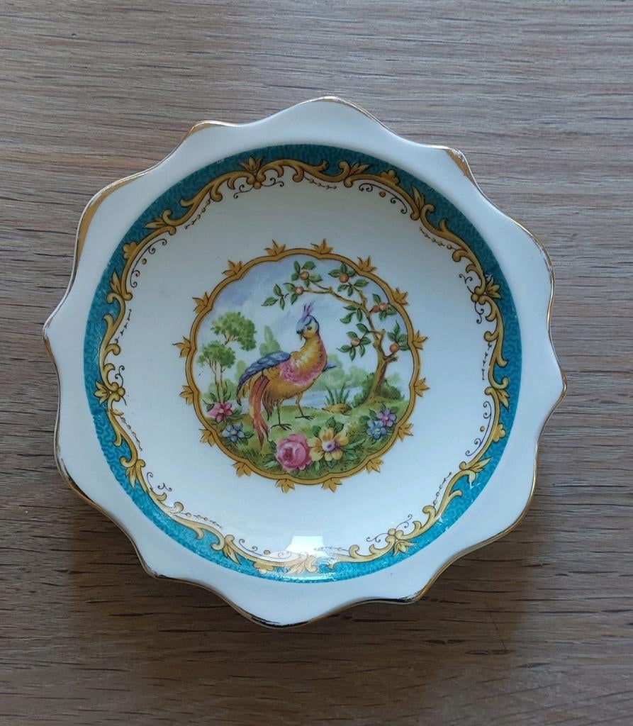 Royal Albert porseleinen schaaltje met vogeldecoratie, Antiek en Kunst, Ophalen of Verzenden