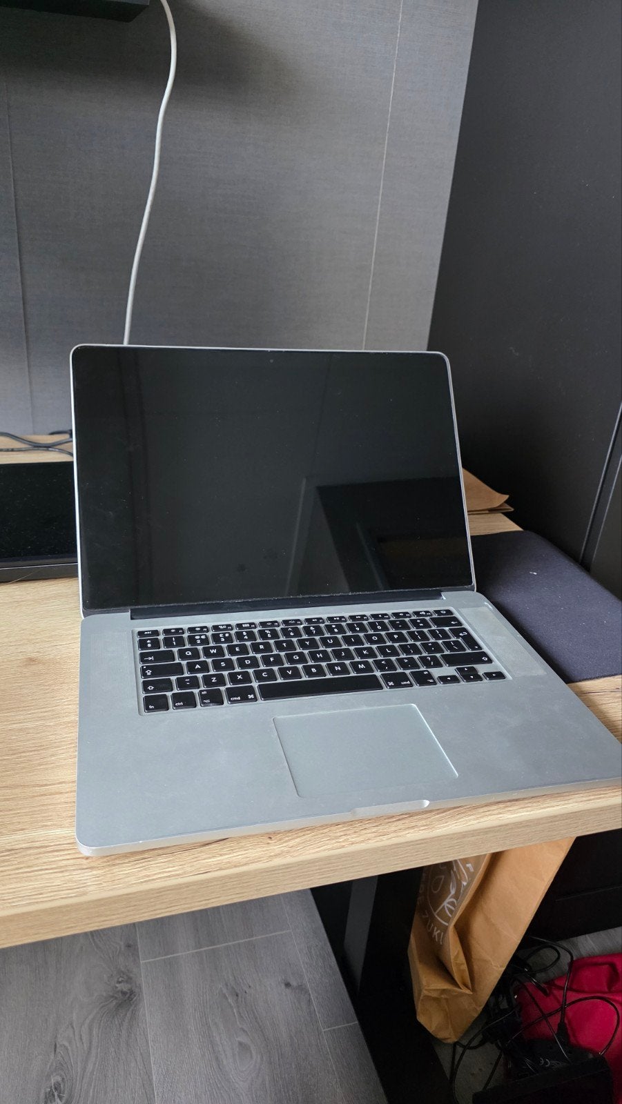 MacBook Pro 2015 i7 - Moederbord defect (onderdelen), 2 tot 3 Ghz, 15 inch, Niet werkend, Ophalen