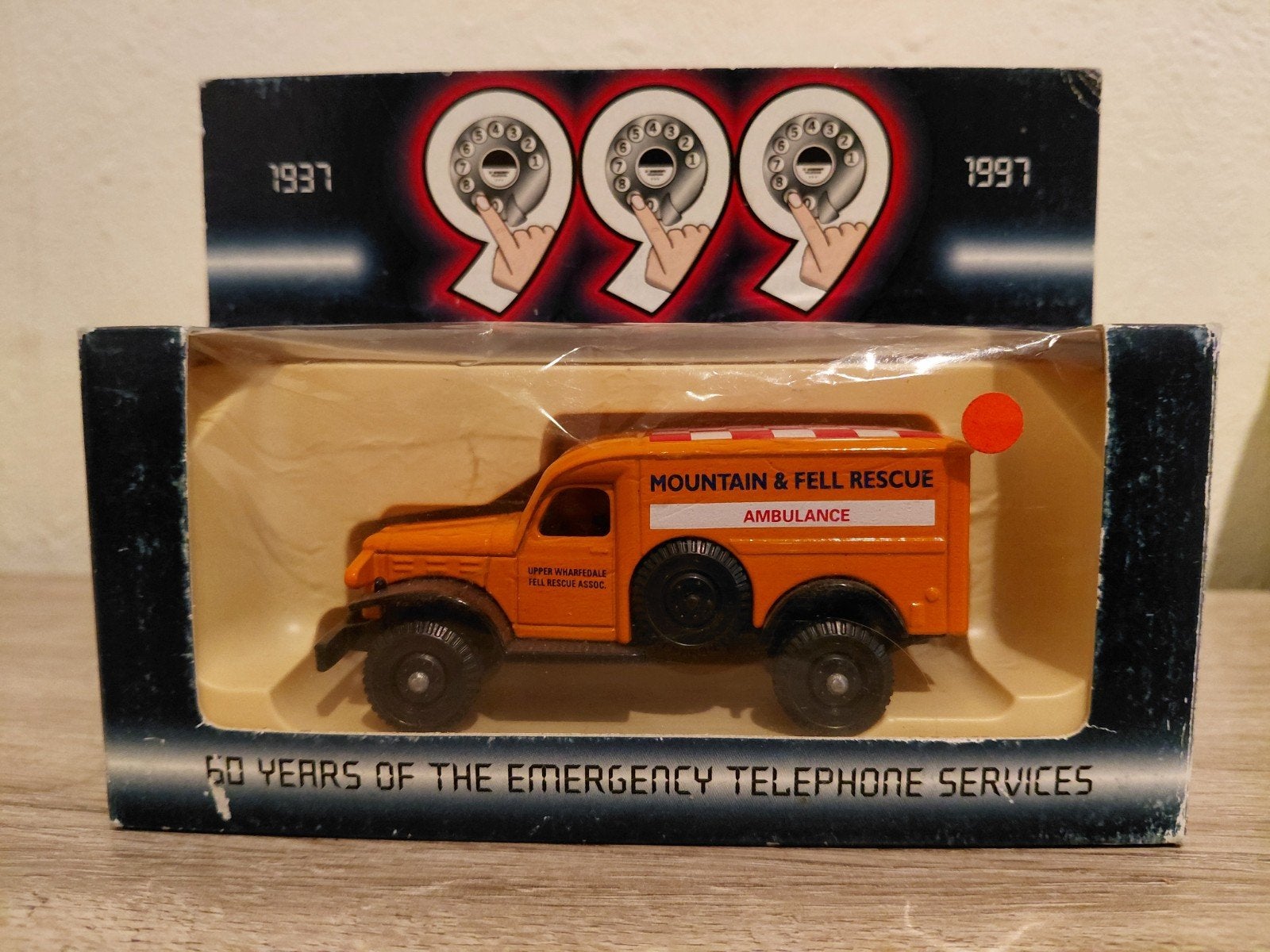 Ambulance 50 jaar hulpdiensten, Verzenden, Nieuw, Groter dan 1:32, Overige merken