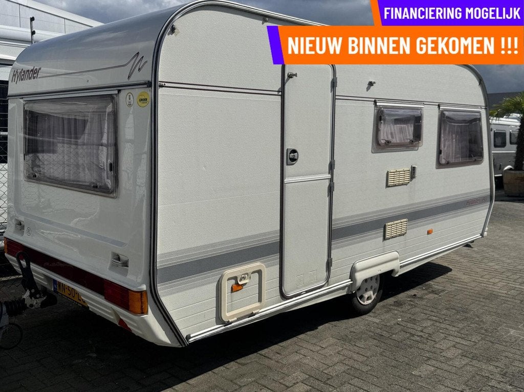 Hylander 390 VOORTENT  + 4 PERS + WC, Caravans en Kamperen, Overige merken, Bedrijf, Tot en met 3, 750 - 1000 kg