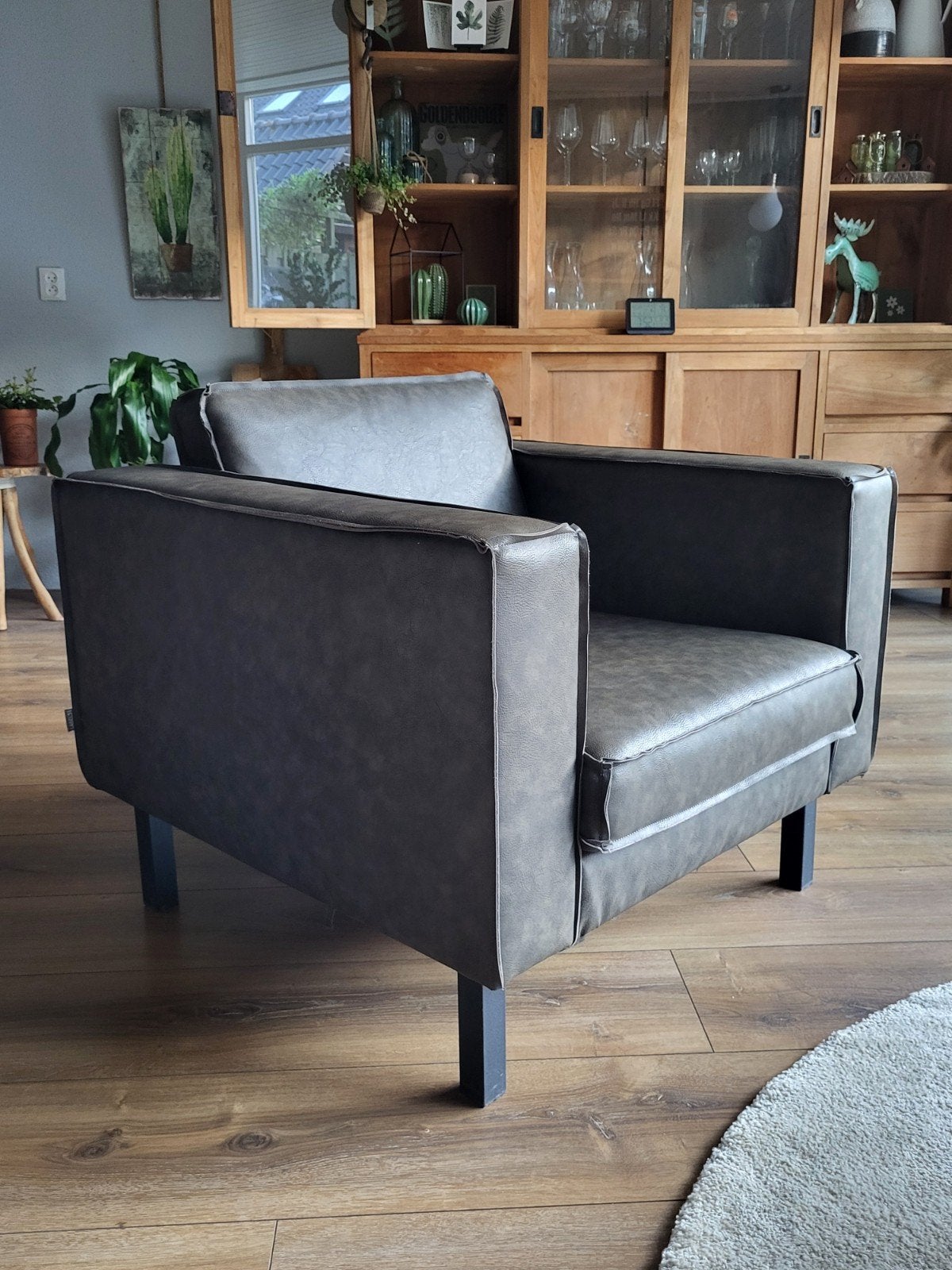 Label51 fauteuil en hocker antraciet microleder, Huis en Inrichting, Ophalen, Zo goed als nieuw