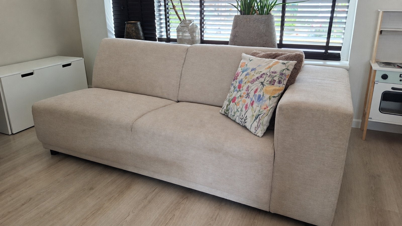 Comfortabele beige bank 28 sept ophalen!, Ophalen, Gebruikt, Driepersoons, 75 tot 100 cm
