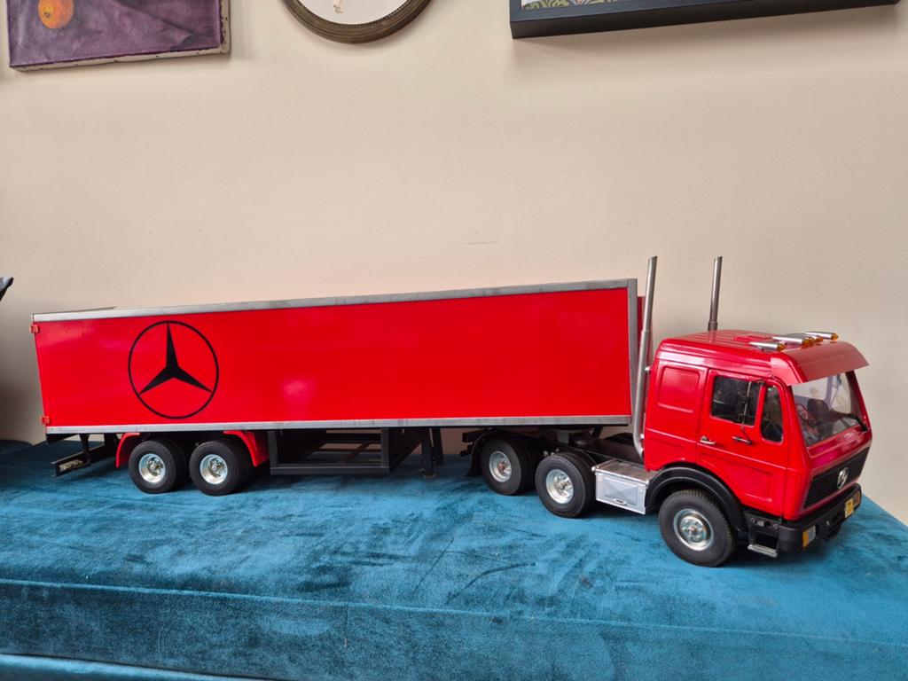 Mercedes-Benz 2521 truck trailer combinatie Wedico 1/16, Hobby en Vrije tijd, Modelbouw | Radiografisch | Auto's, Ophalen