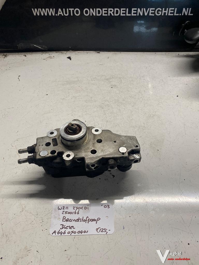 Mercedes W211 270cdi 2003 2500166 Dieselpomp  A 646 070 0401