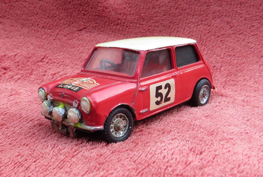 Corgi Toys. Mini Cooper. Rallye Monte Carlo, Hobby en Vrije tijd, Modelauto's | 1:43, Ophalen of Verzenden, Gebruikt, Auto, Corgi