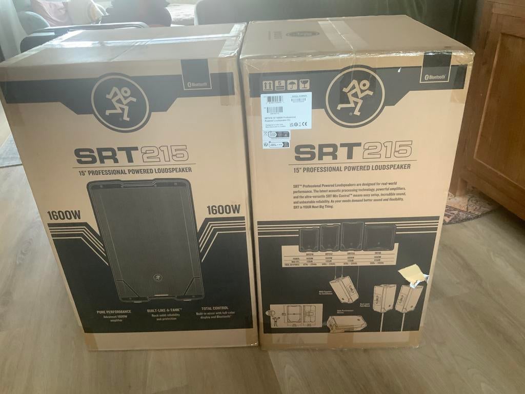 Mackie SRT215 Actieve Speakers (1600W) – NIEUW IN DOOS, Nieuw, 120 watt of meer, Front, Rear of Stereo speakers, Ophalen