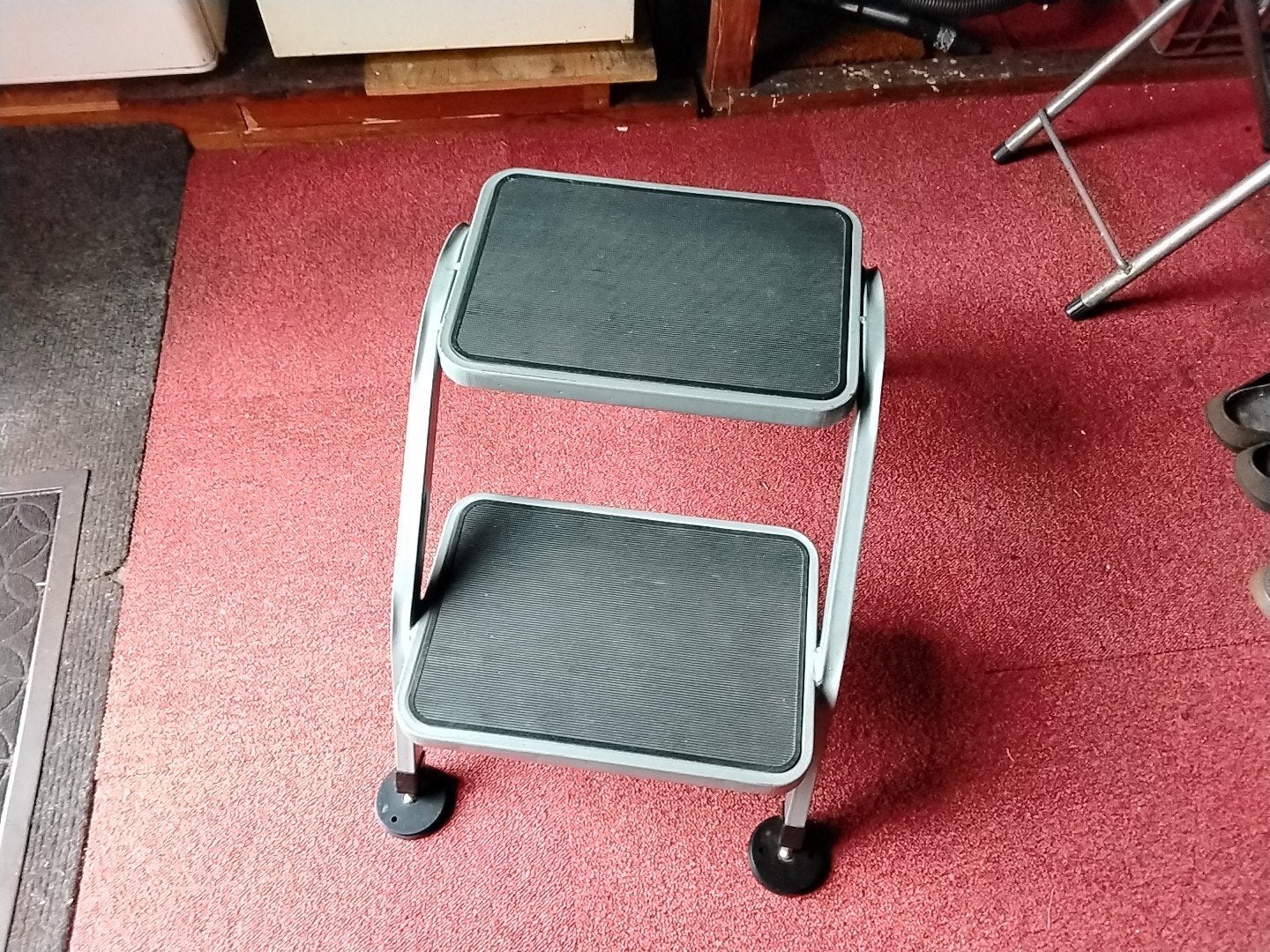 twee tredig opstapje voor caravan of camper, Ophalen