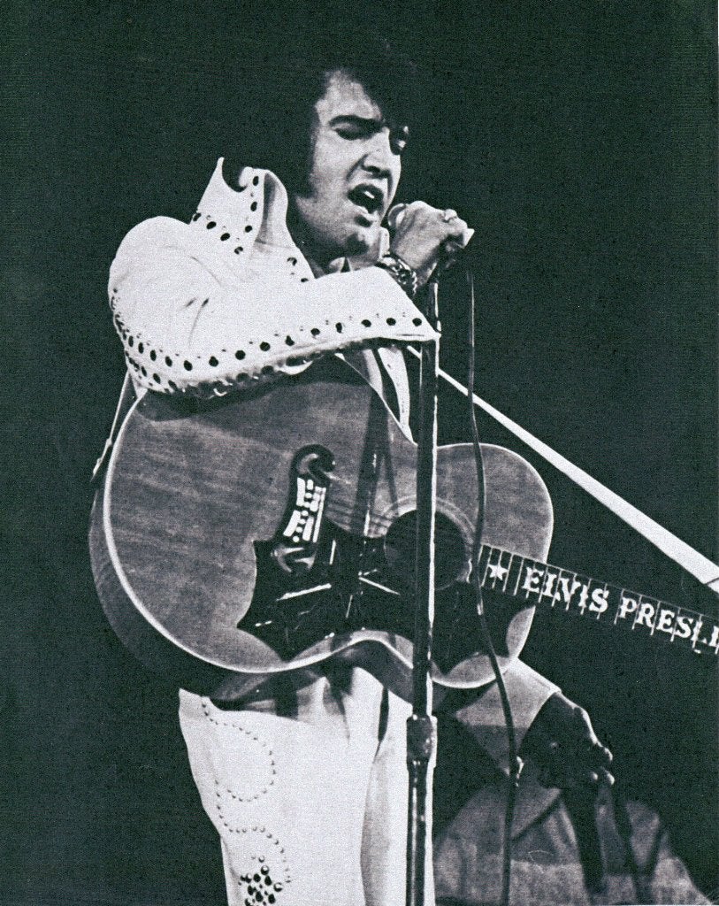 Zwart-wit foto van Elvis Presley met gitaar, Verzamelen, Ophalen of Verzenden, Nieuw