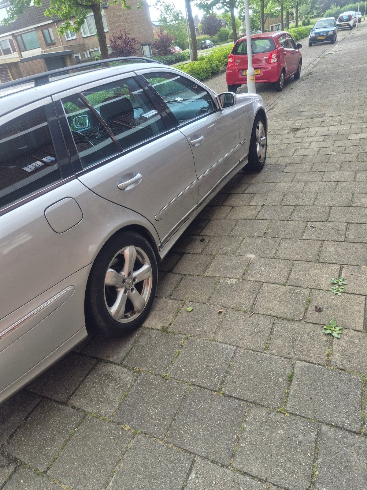 Mercedes-Benz E-Klasse 1.8 E200 Kompr Combi 2005 Grijs, Auto's, Mercedes-Benz, Achterwielaandrijving, 4 cilinders, 1796 cc, 163 pk