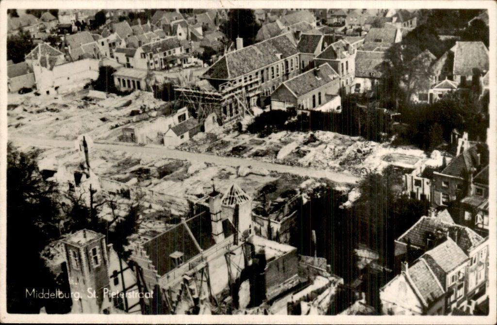Middelburg - St. Pieterstraat - Luchtfoto, Ophalen of Verzenden, 1940 tot 1960, Ongelopen, Zeeland