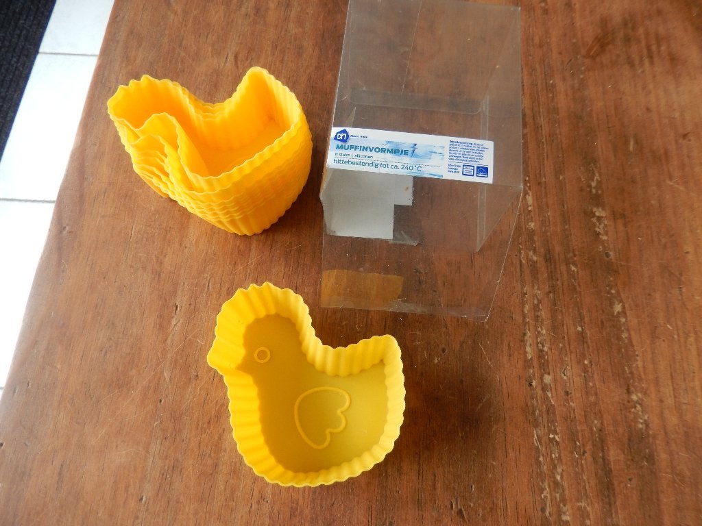 Cupcake vormpjes : pasen (zgan), Ophalen of Verzenden, Zo goed als nieuw, Cupcakes, Bakvorm