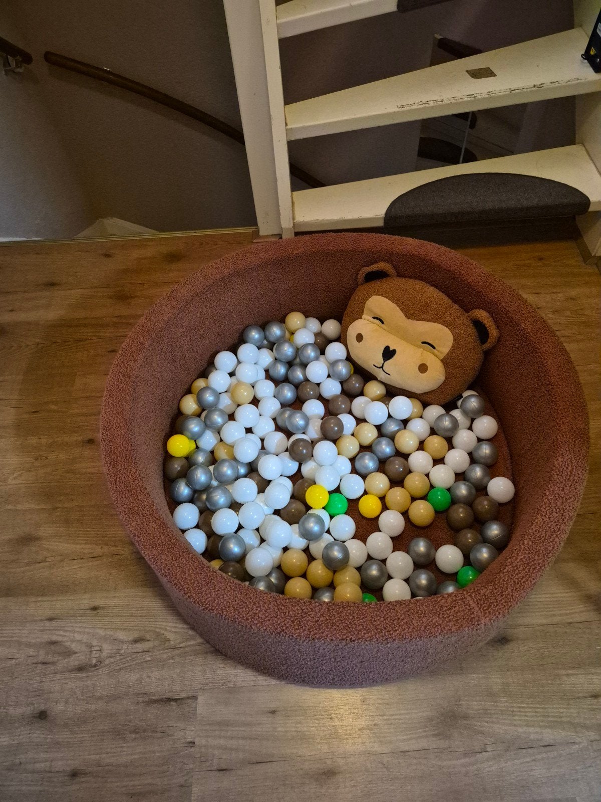 Bruin Ballenbak / ball pit met ballen, Kinderen en Baby's, Speelgoed | Buiten | Los speelgoed, Ophalen, Zo goed als nieuw