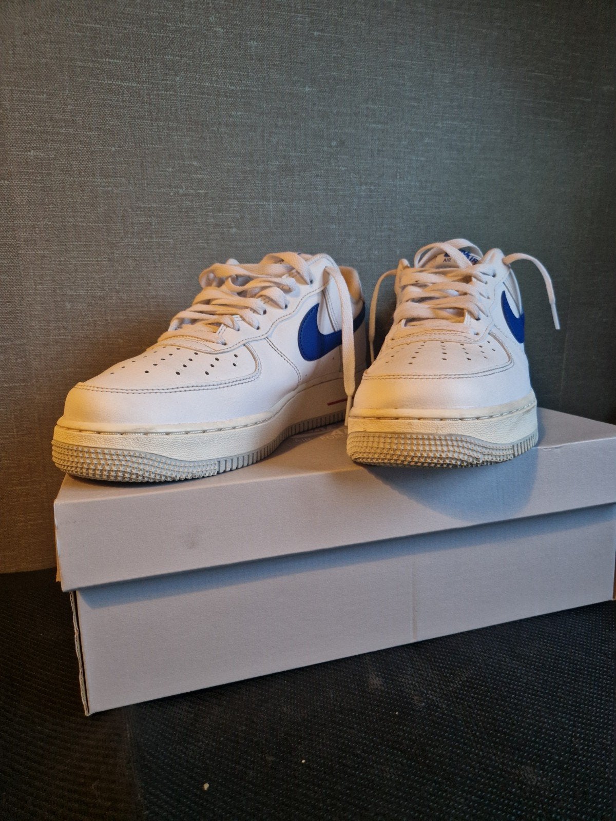 Nike Air Force 1 Low Wit Blauw - Maat 44, Kleding | Heren, Schoenen, Wit, Ophalen of Verzenden, Zo goed als nieuw, Nike Air Force