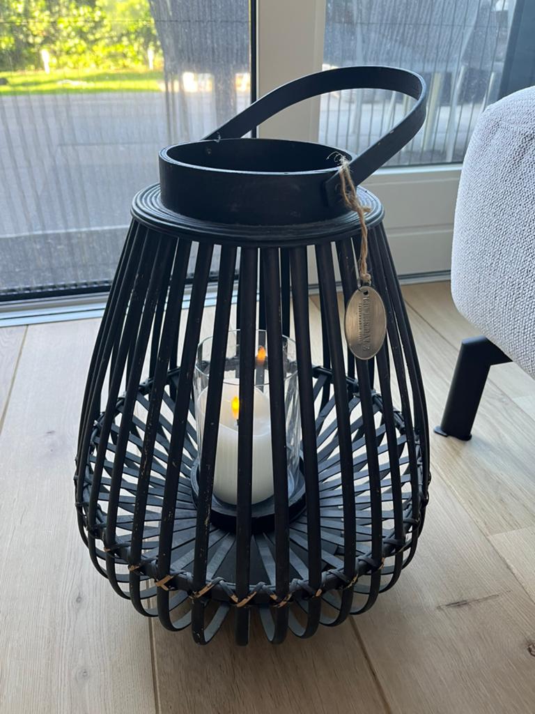Riverdale Windlicht - lantaarn zwart riet - 40 cm hoog, Ophalen, Overige materialen, 25 tot 50 cm, Zwart