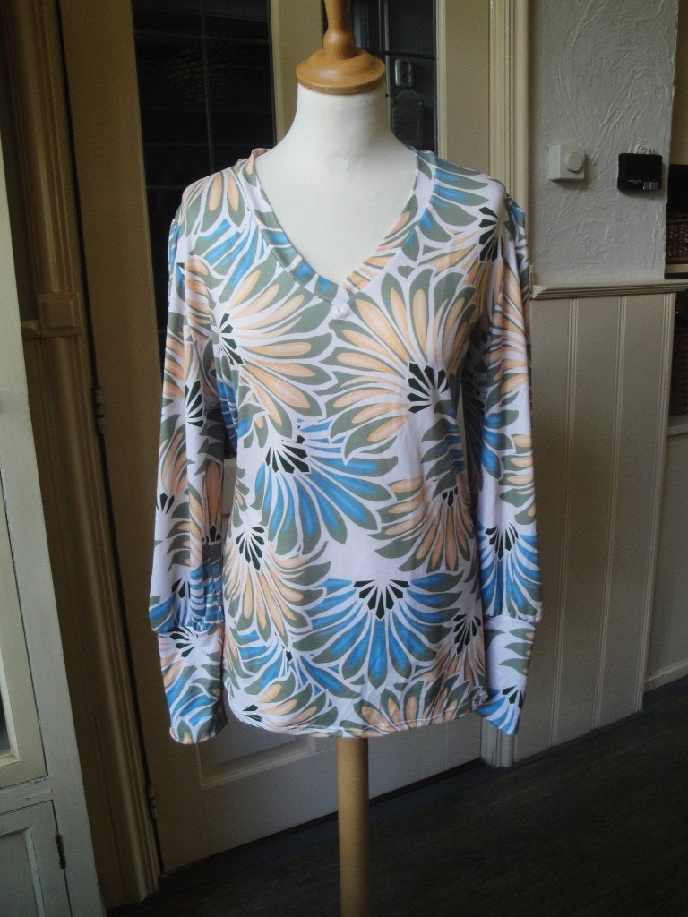 Fijne top van CHASTAR maat 46 (z.g.a.n.), Kleding | Dames, Meerkleurig, Chastar, Maat 46/48 (XL) of groter, Ophalen of Verzenden