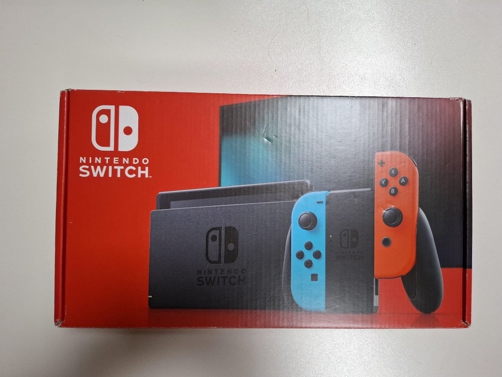 Nintendo switch 1, Met games, Met 2 controllers, Ophalen of Verzenden, Zo goed als nieuw