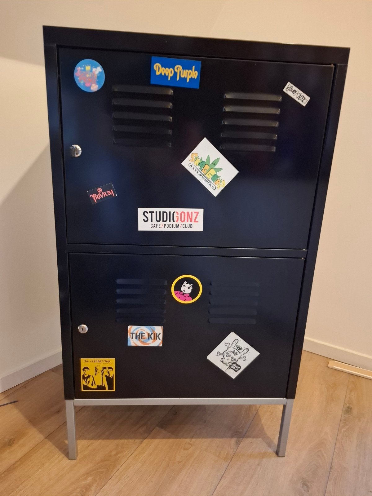 Metalen IKEA kast zwart - 105x60x40 cm, Ophalen, Gebruikt