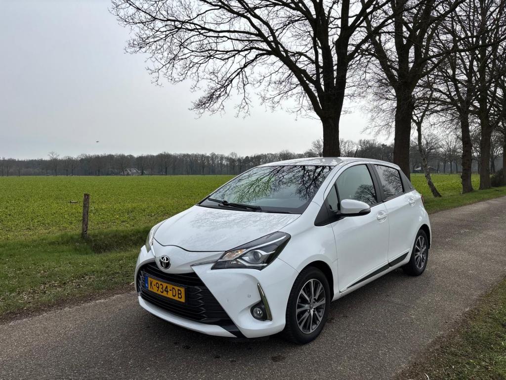 Toyota Yaris 1.5 VVT-i Dynamic | *€7450 EX BPM/incl BTW, Euro 6, 4 cilinders, Wit, Start-stop-systeem