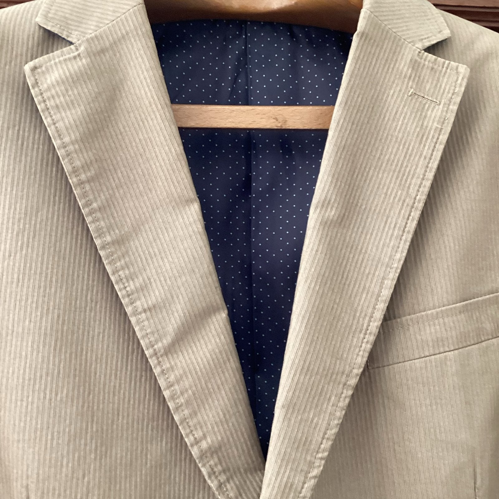 Avezzano Slim Fit Corduroy Colbert Maat 25 (52/54 (L), Ophalen of Verzenden, Zo goed als nieuw, Maat 52/54 (L), Beige