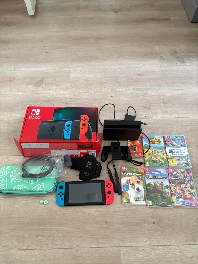 Nintendo Switch compleet in doos, Spelcomputers en Games, Met games, Met 2 controllers, Ophalen of Verzenden, Zo goed als nieuw