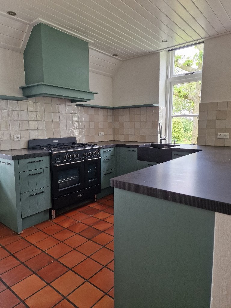 3 Jaar oude Bruynzeel keuken + Boretti fornuis, Huis en Inrichting, Ophalen, U-keuken, Graniet of Steen, Zo goed als nieuw