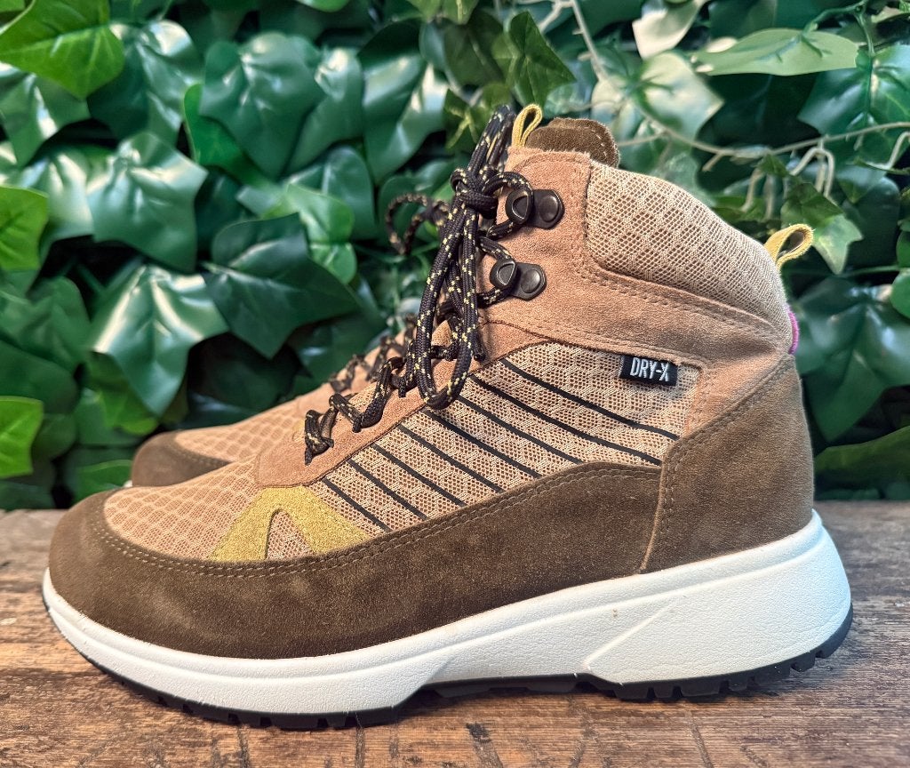 zo goed als nieuw hoge sneakers Xsensible maat 38 (wijdte H), Kleding | Dames, Bruin, Ophalen of Verzenden, Xsensible, Xsensible