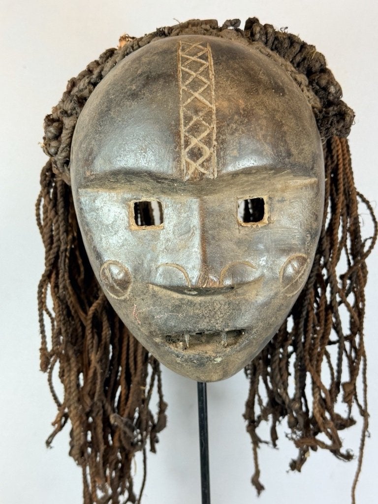 260737 - Ooud Afrikaans masker from the Lwena - Angola., Antiek en Kunst, Ophalen of Verzenden