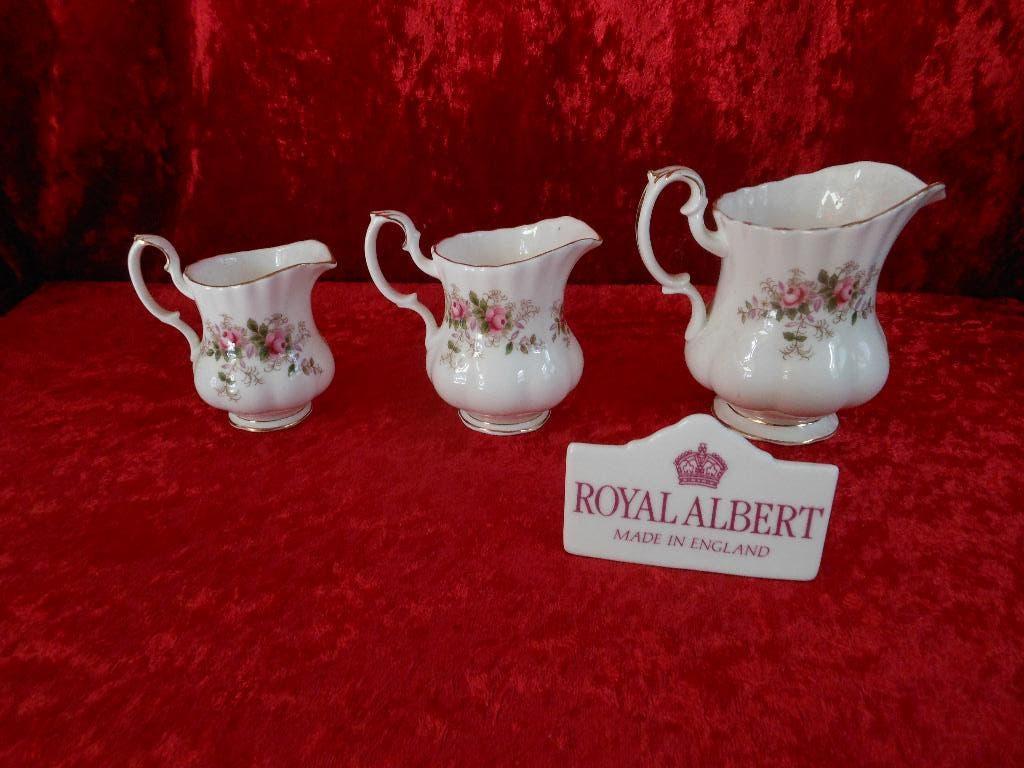 Royal Albert Lavender Rose melkkannetjes, Ophalen of Verzenden, Gebruikt, Porselein, Overige typen