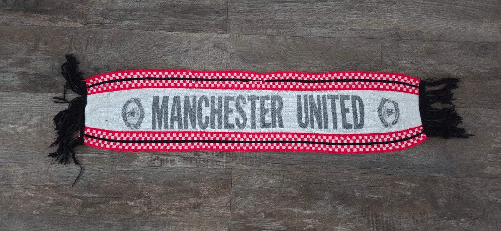 Sjaal Manchester United, Verzamelen, Sportartikelen en Voetbal, Ophalen of Verzenden, Zo goed als nieuw, Buitenlandse clubs, Vaantje of Sjaal