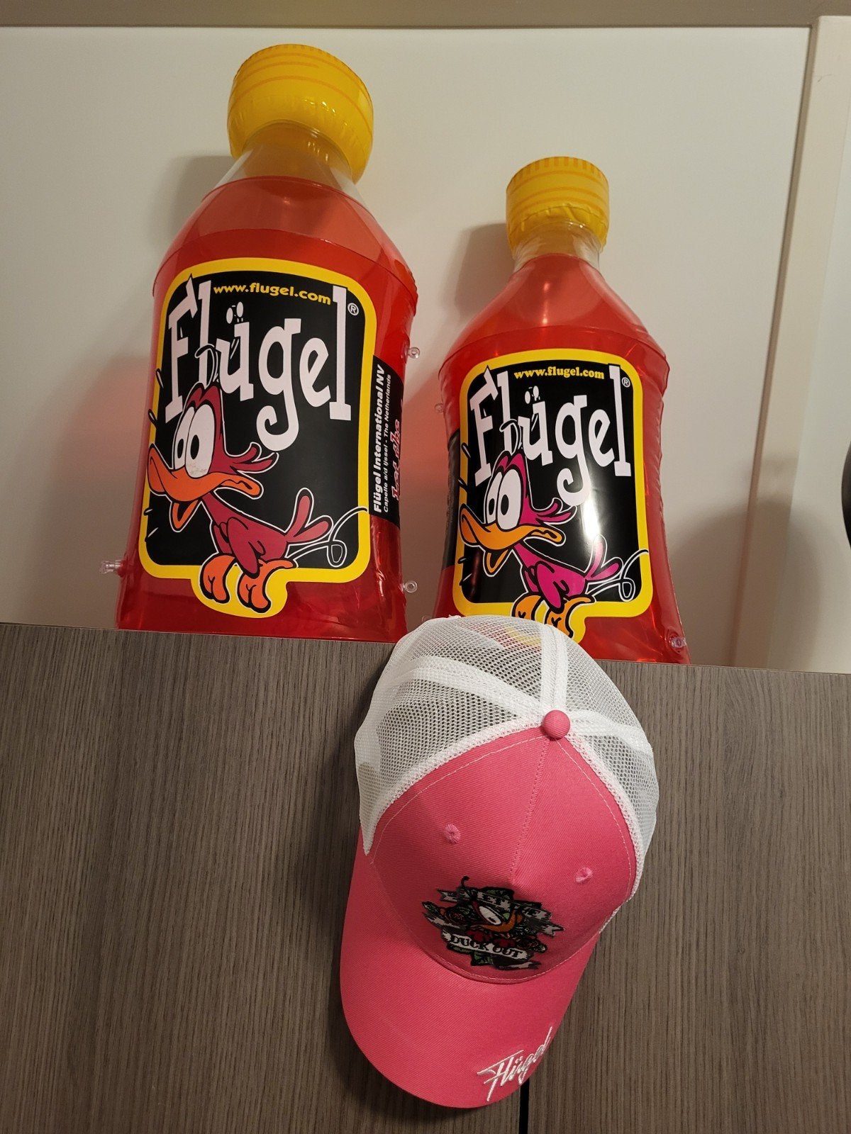 2 Super mooie grote opblaas flügel flessen en pet en hoedje, Verzenden, Nieuw