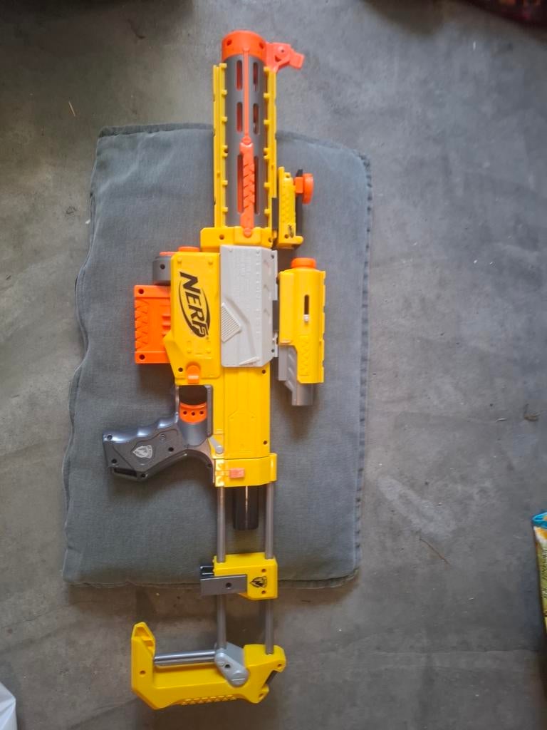 Nerf N-Strike Elite Retaliator Blaster, Ophalen of Verzenden, Gebruikt, Jongen of Meisje