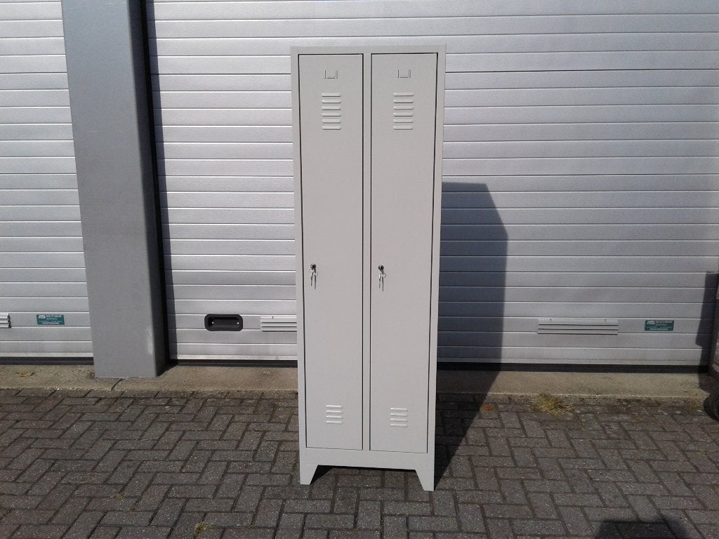 Nieuwe dubbele locker kast met sleutels, Ophalen, Nieuw, Modern industrieel