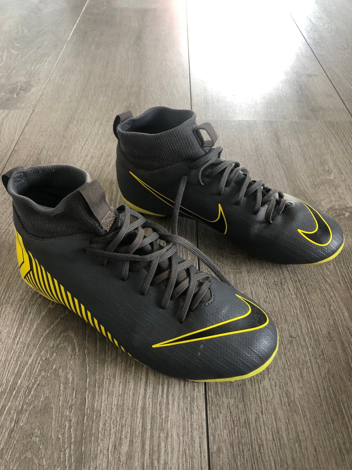 Nike Mercurial Voetbalschoenen Maat 36, Ophalen of Verzenden, Gebruikt, Schoenen