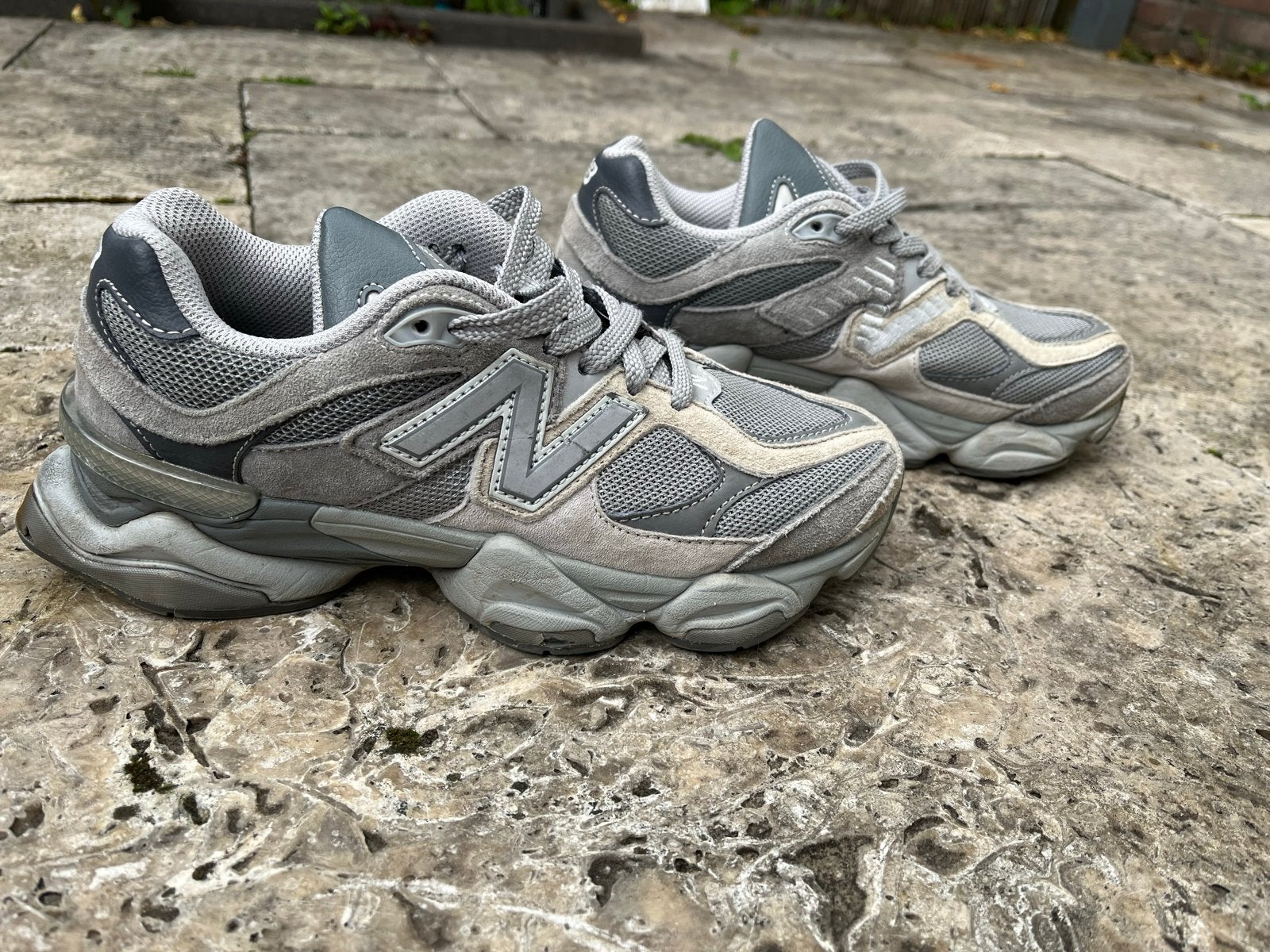 New Balance 9060 sneakers - Maat 38,5, Ophalen of Verzenden, Sneakers of Gympen, Grijs, Gedragen