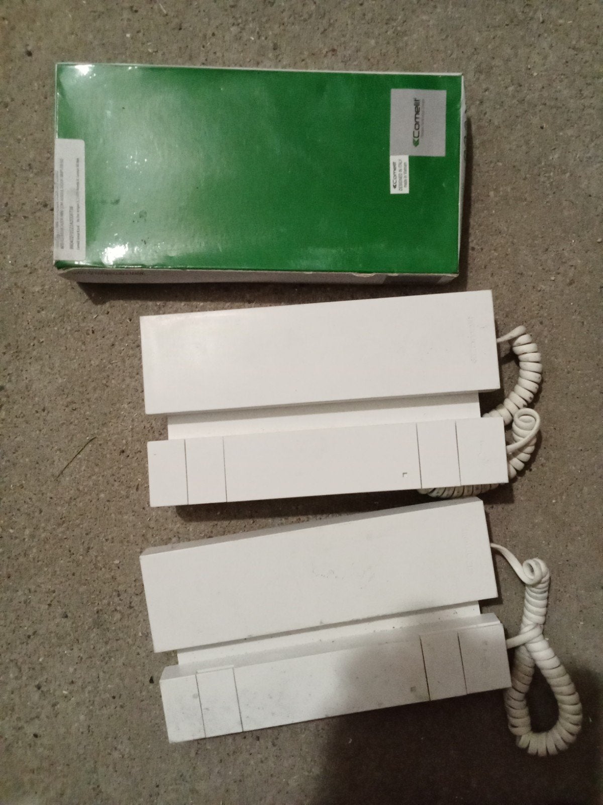 Comelit intercoms (2 stuks) met doos, Ophalen of Verzenden, Gebruikt