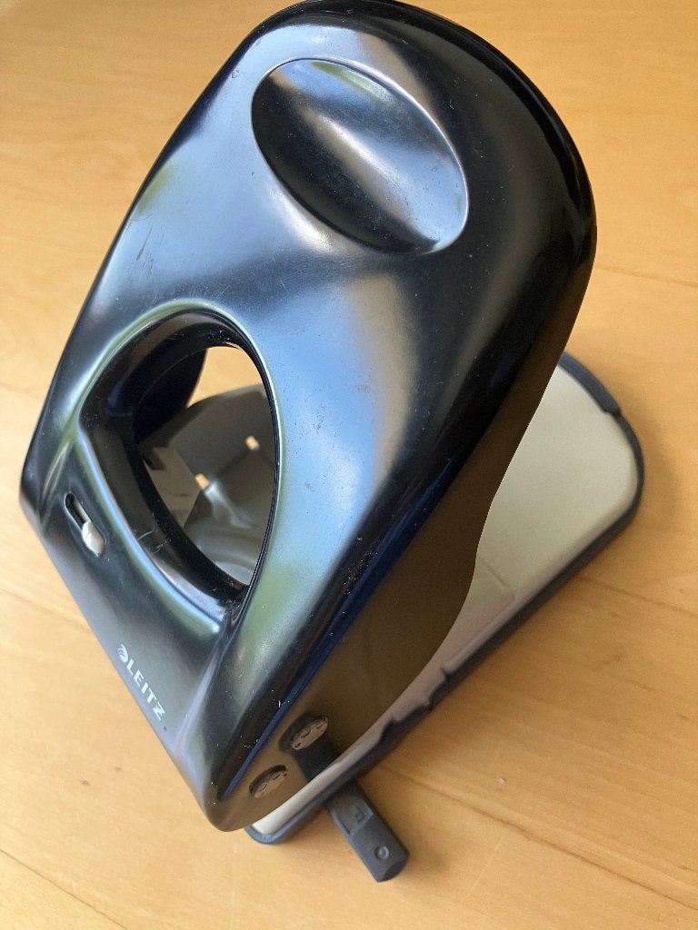 Leitz Perforator 5138 4mm zwart, Diversen, Bureau-accessoires, Ophalen of Verzenden, Zo goed als nieuw