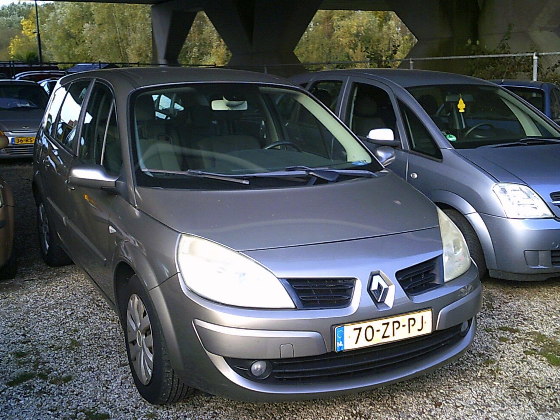 Renault Grand Scénic 2.0-16V Business Line elek pak nap apk, Voorwielaandrijving, 1998 cc, Gebruikt, 4 cilinders