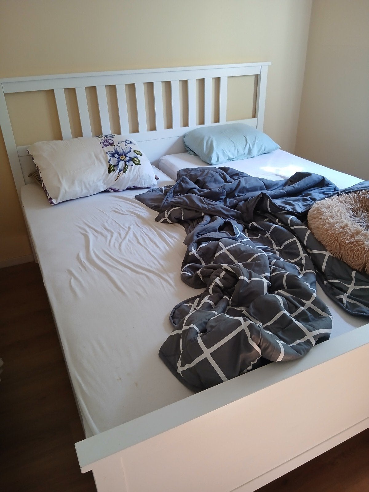 Ikea bed 180 x 200 cm, Ophalen, Verstelbaar, Wit, Zo goed als nieuw
