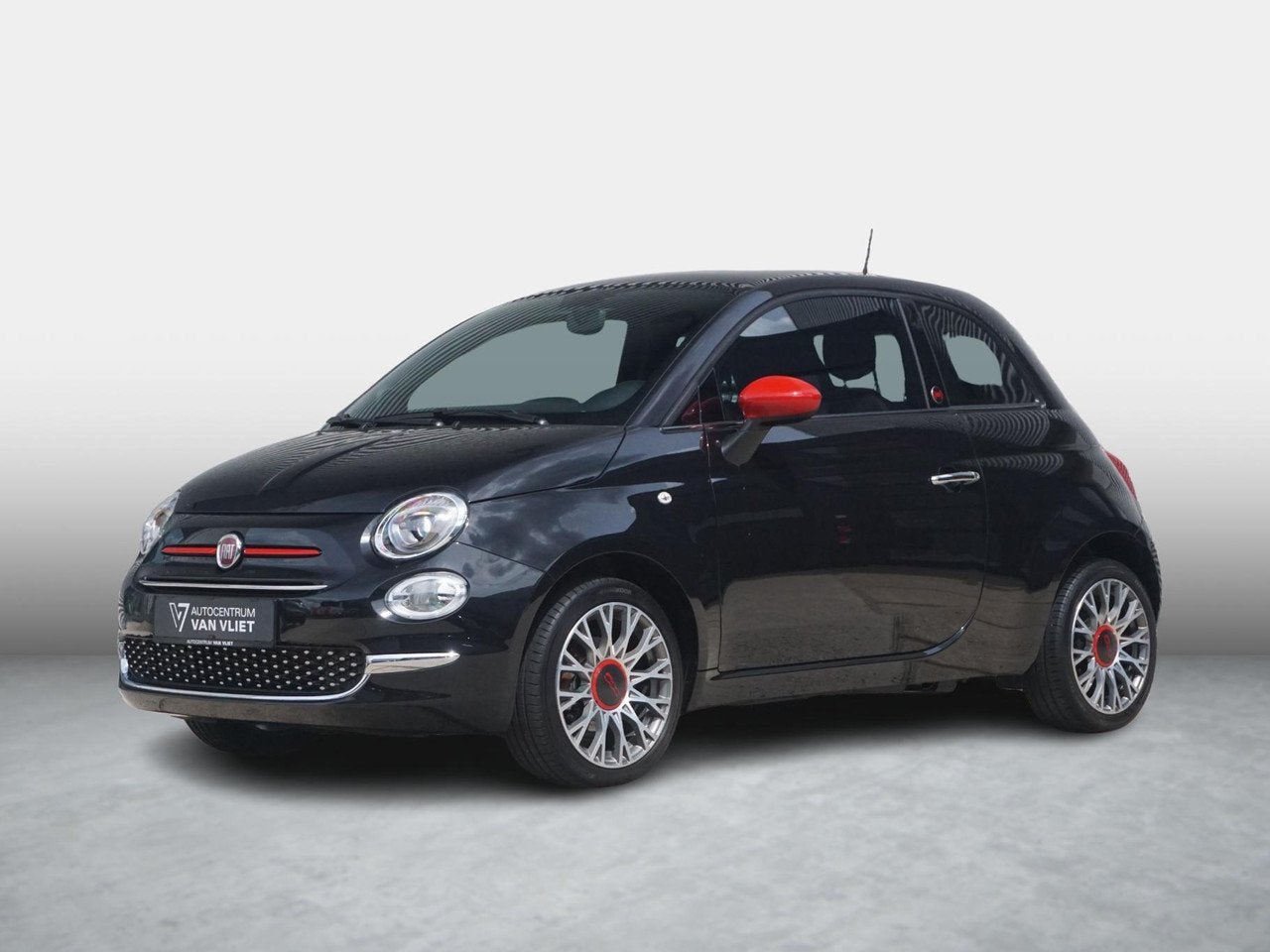 Fiat 500 1.0 Hybrid RED Panoramadak (bj 2022), 21 km/l, Verwarmde buitenspiegels, 4 stoelen, Bedrijf