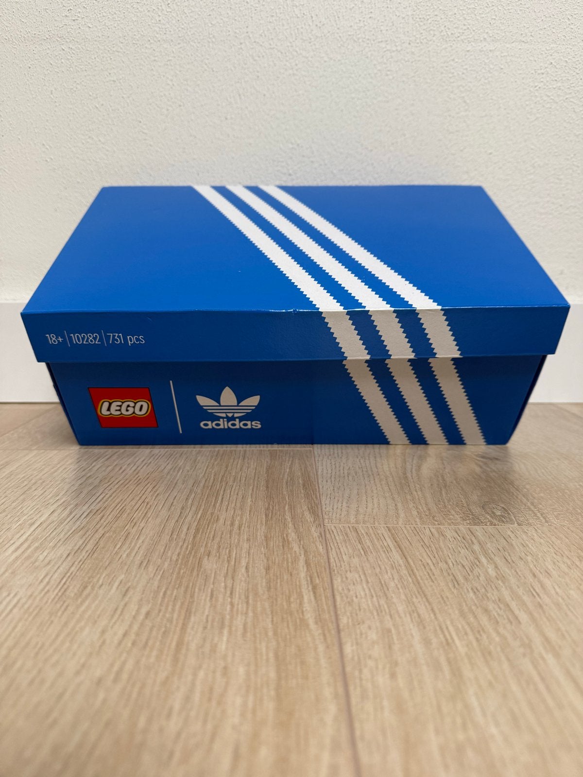 Nieuw en Sealed LEGO Adidas Originals Superstar 10282, Overige thema's, Lego, Nieuw, Ophalen of Verzenden